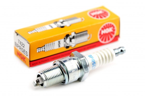 Bujía encendido NGK BPR5ES7422 compatible OPEL,RENAULT,TOYOTA,SEAT