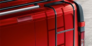 Escalera H2 en color Negro ORIGINAL OPEL VIVARO 95599509