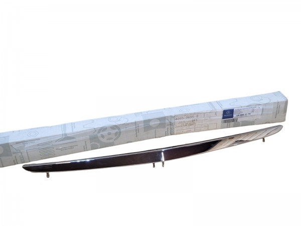 Embellecedor Listón inferior Parrilla delantera CLASE A W168 ORIGINAL MERCEDES-BENZ A1688850174