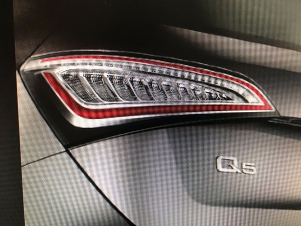 Luz trasera Derecho LED ORIGINAL AUDI Q5 cristal transparente, 8R0052102B