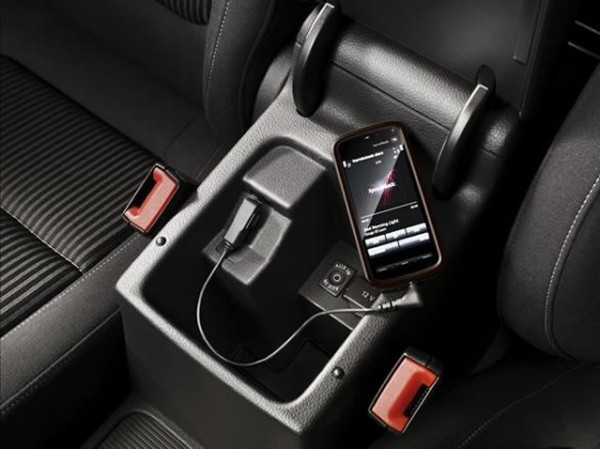 Adaptador multimedia MEDIA IN para AUX IN ORIGINAL SEAT 7N5051510A