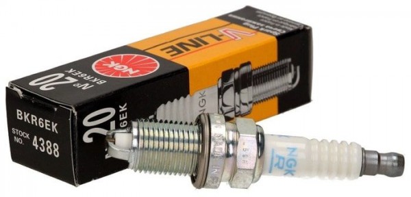 Bujía encendido NGK 4388 apto para PORSCHE, OPEL, RENAULT, MERCEDES-BENZ