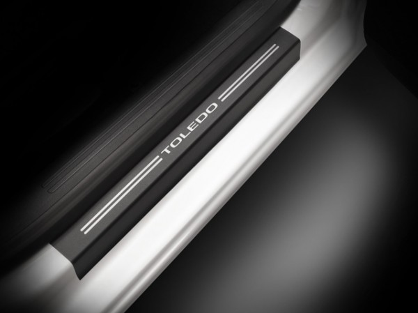 Folio Estriberas con logo ORIGINAL SEAT Toledo IV 6JA071691B