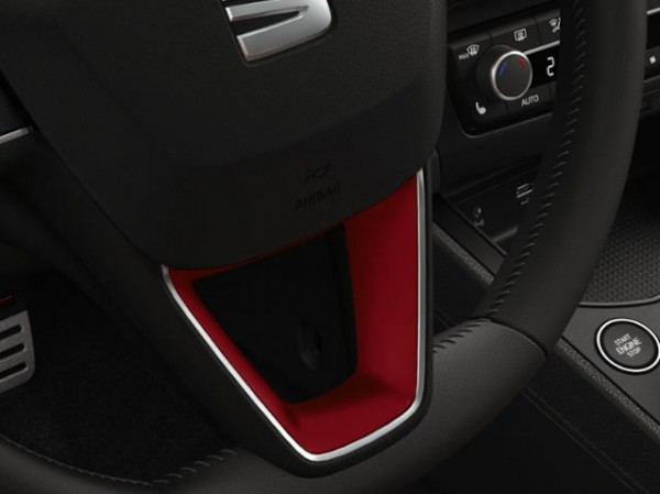 Accesorio decorativo Volante Desire Red ORIGINAL SEAT IBIZA V 6F00723900X1